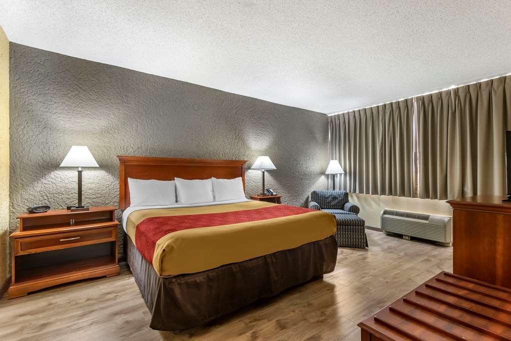 Econo Lodge Broken Arrow-Tulsa Номер фото