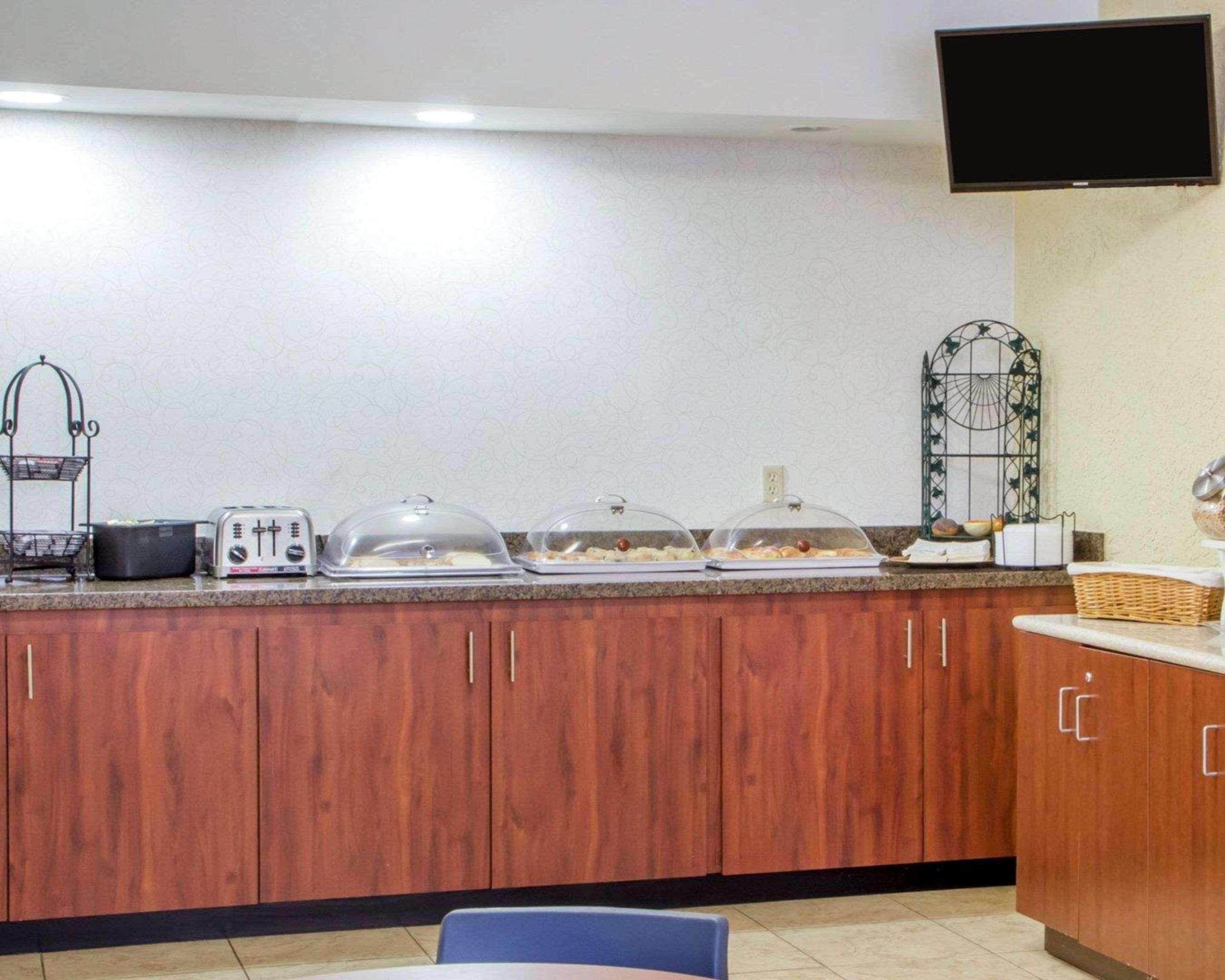 Econo Lodge Broken Arrow-Tulsa Екстер'єр фото