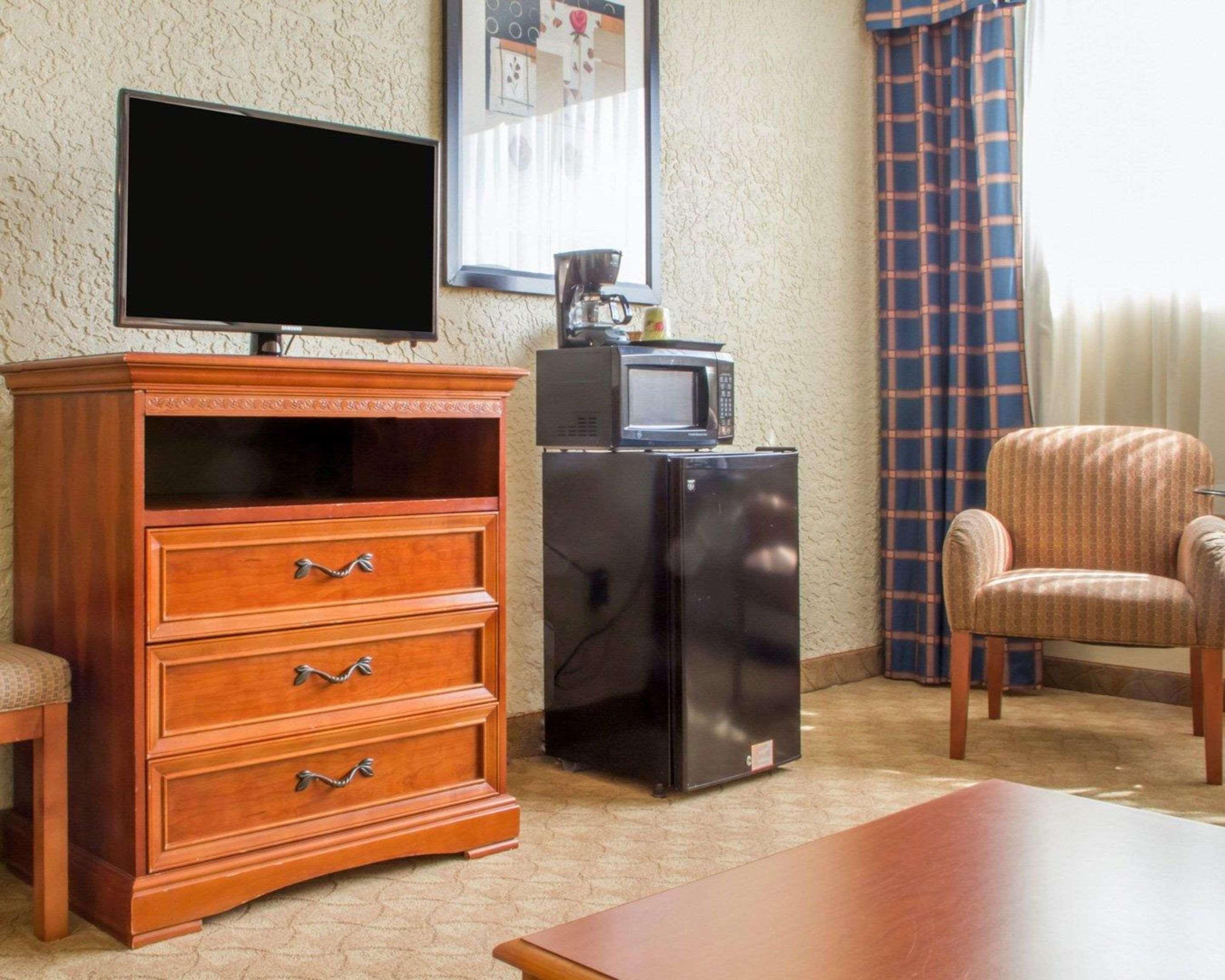 Econo Lodge Broken Arrow-Tulsa Екстер'єр фото